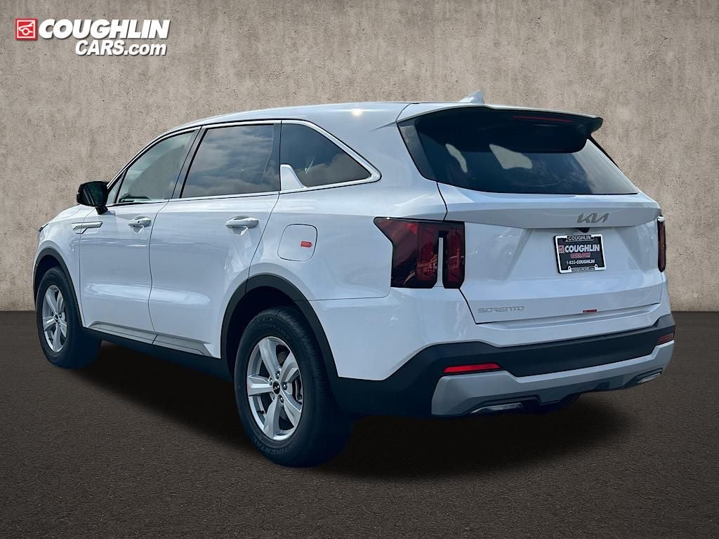 2025 Kia Sorento LX