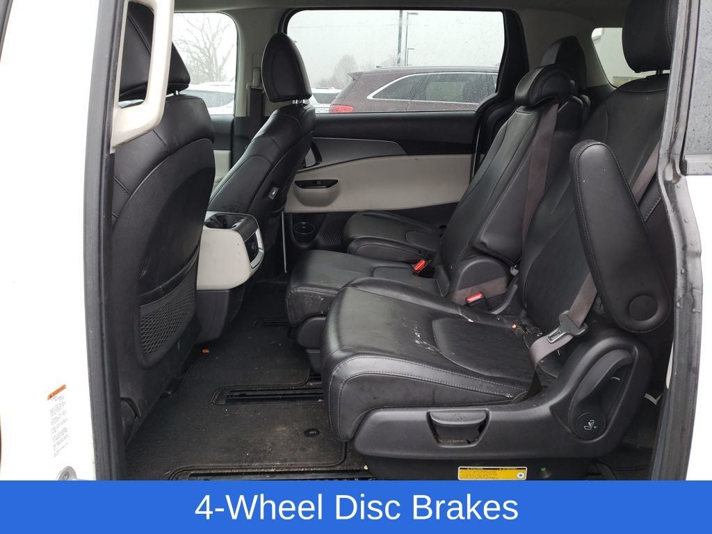 2022 Kia Carnival LXS