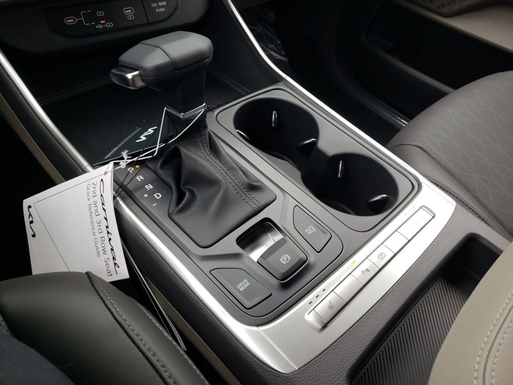 2026 Kia Carnival LXS