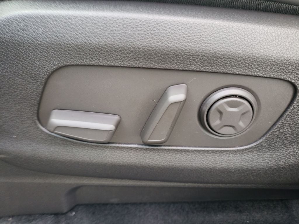 2026 Kia Carnival Base