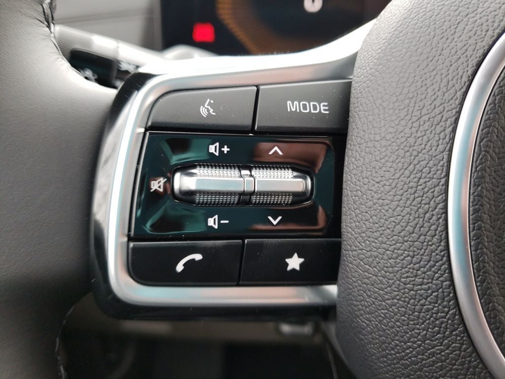 2026 Kia Carnival Base