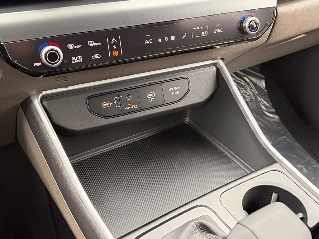 2027 Kia Carnival LXS