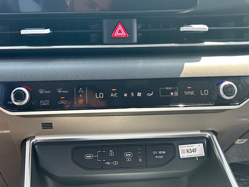 2026 Kia Carnival EX