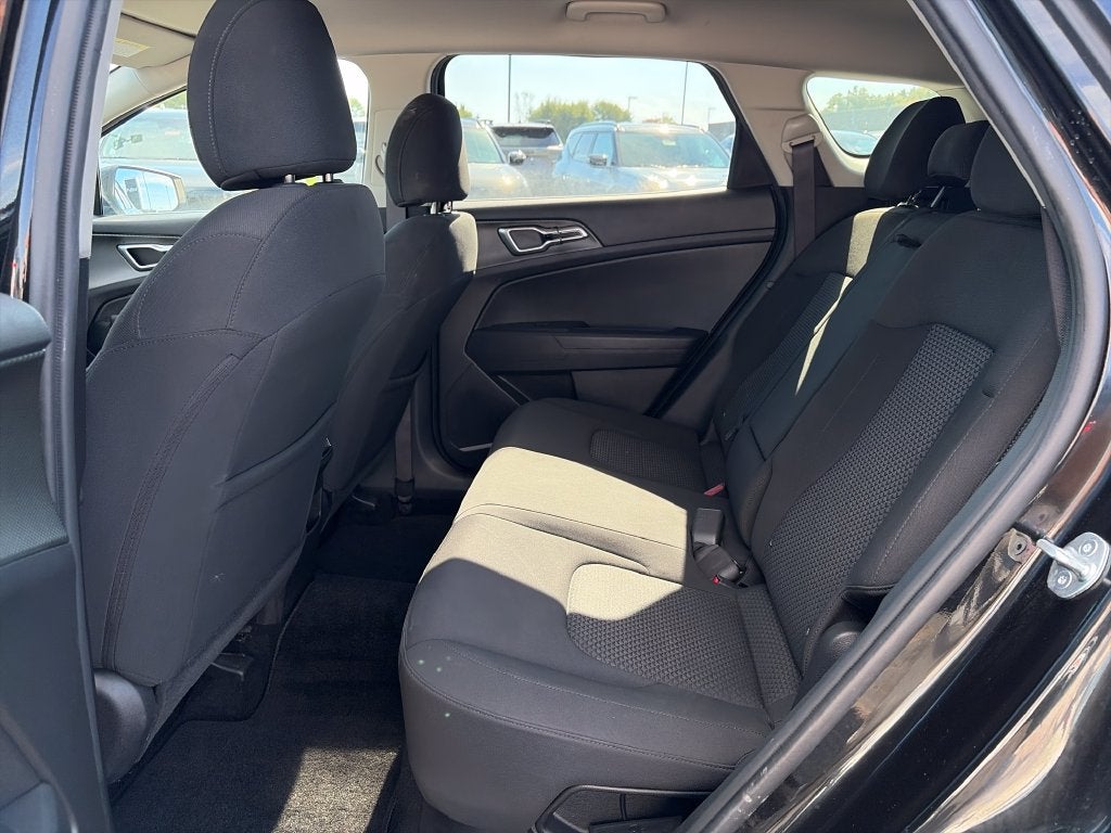 2023 Kia Sportage Hybrid LX