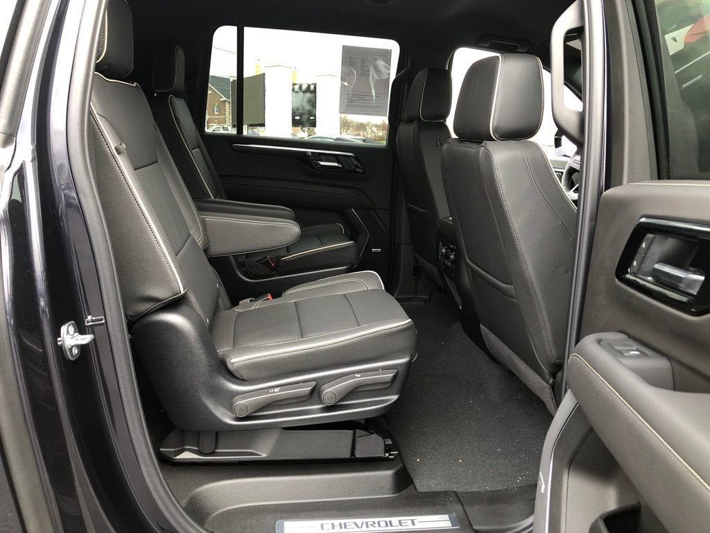 2025 Chevrolet Suburban Premier