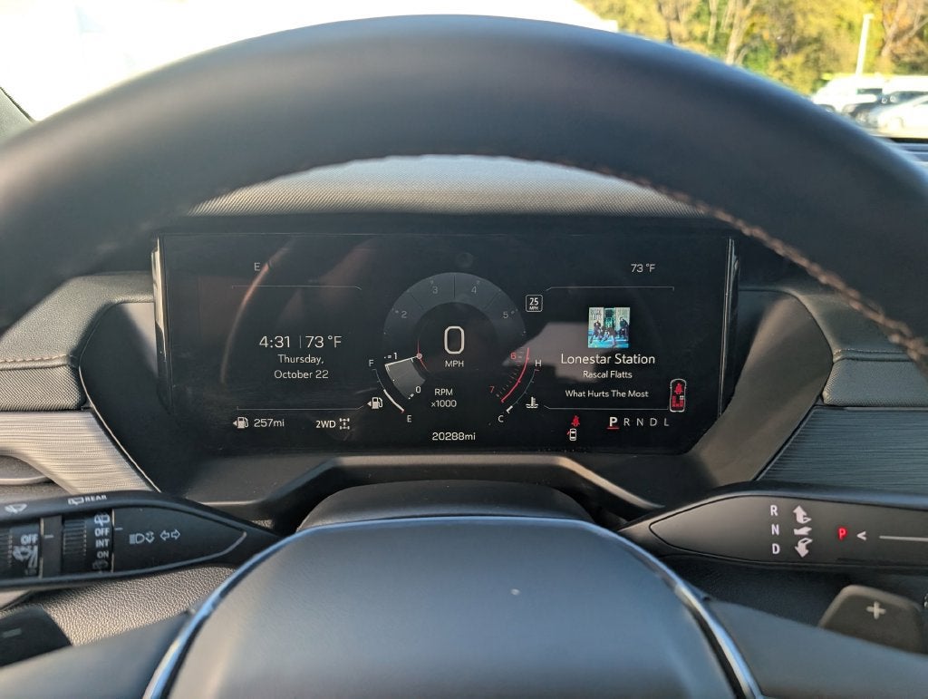 2025 GMC Acadia AT4