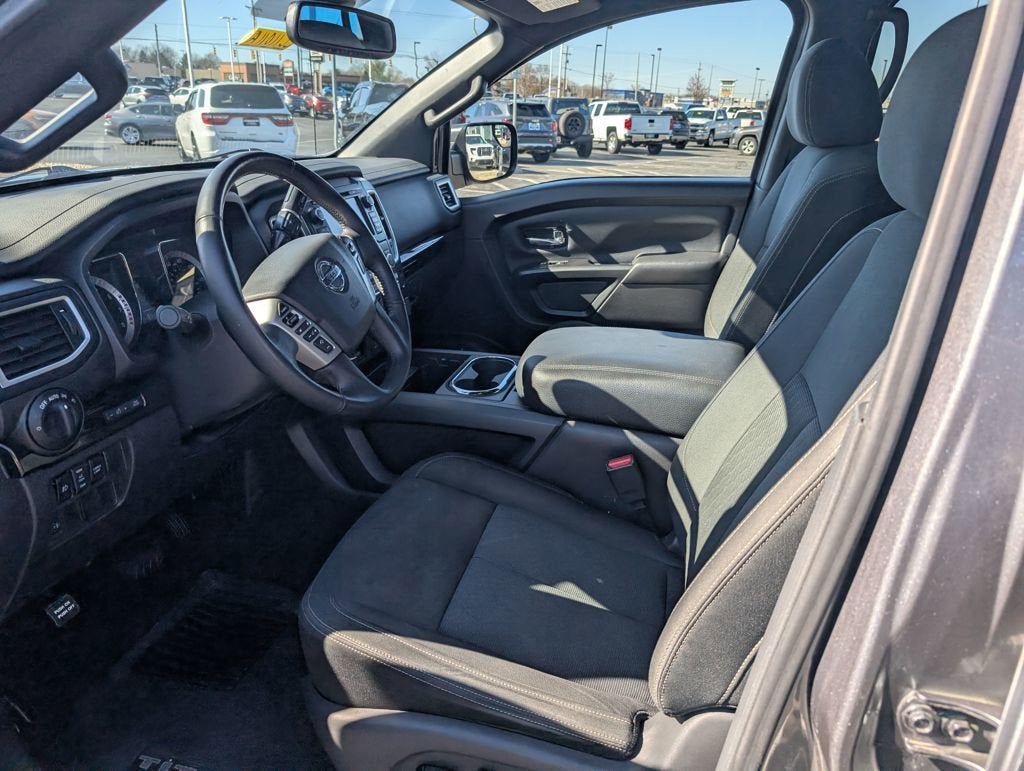 2018 Nissan Titan SV