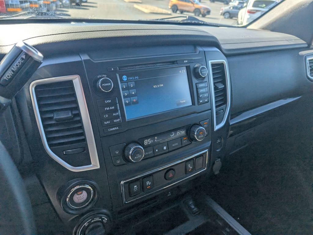 2018 Nissan Titan SV