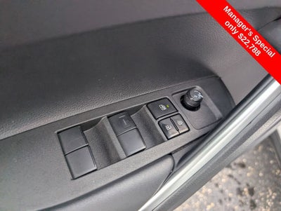 2022 Toyota Corolla Cross LE