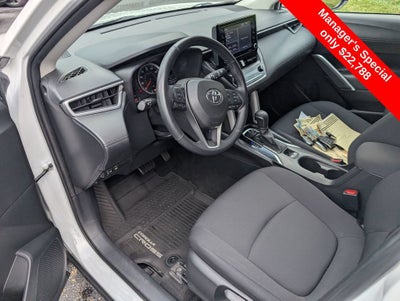 2022 Toyota Corolla Cross LE
