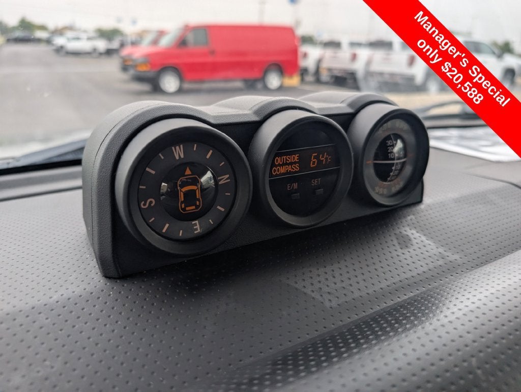 2014 Toyota FJ Cruiser Base