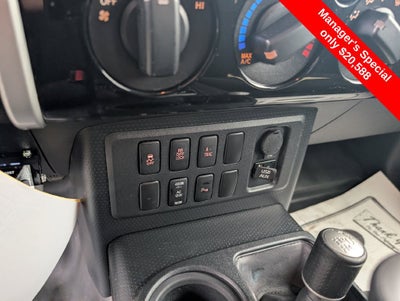 2014 Toyota FJ Cruiser Base