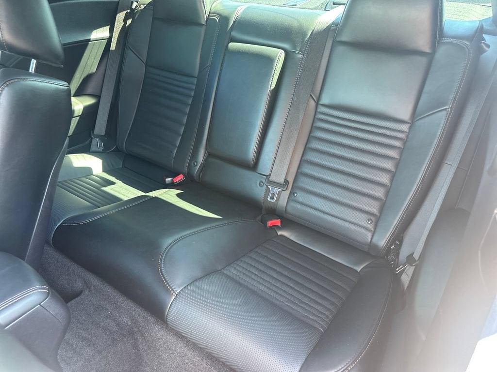 2016 Dodge Challenger 392 Hemi Scat Pack Shaker