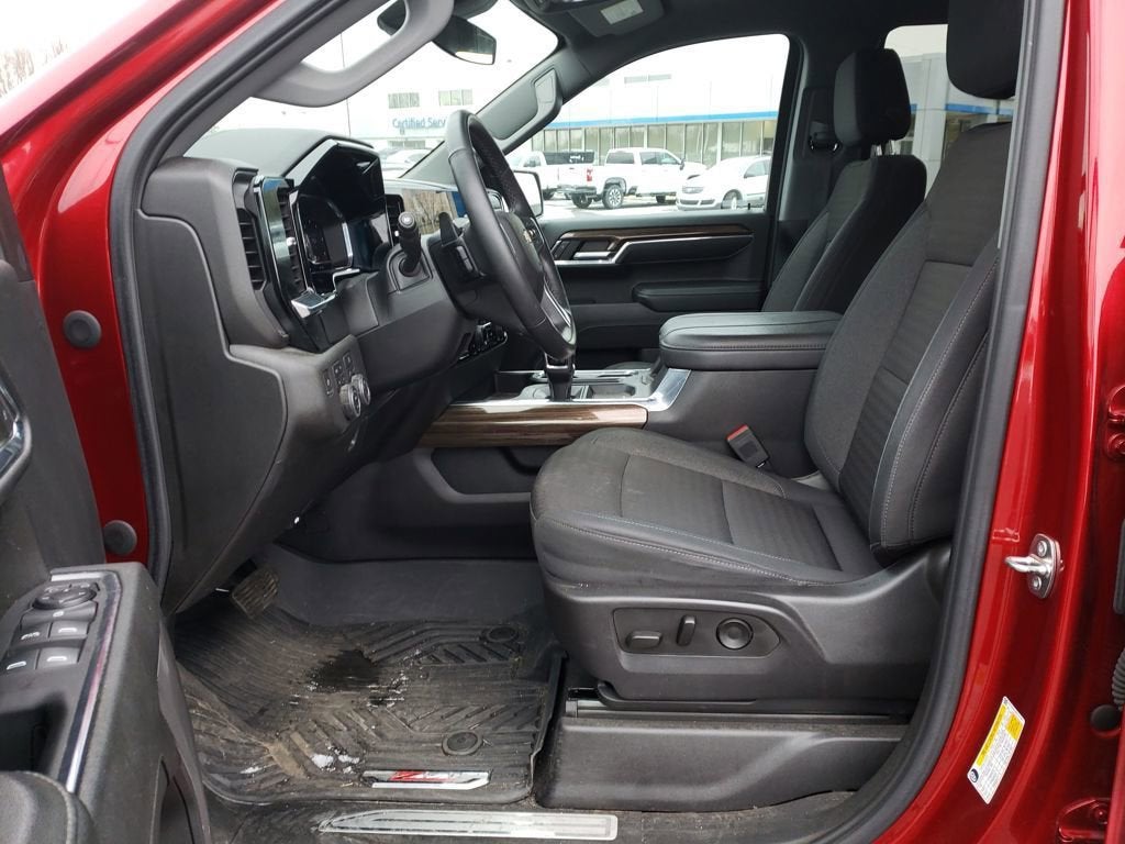 2024 Chevrolet Silverado 1500 LT