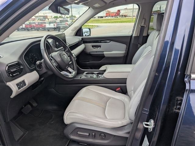 2023 Honda Pilot EX-L 8 Passenger